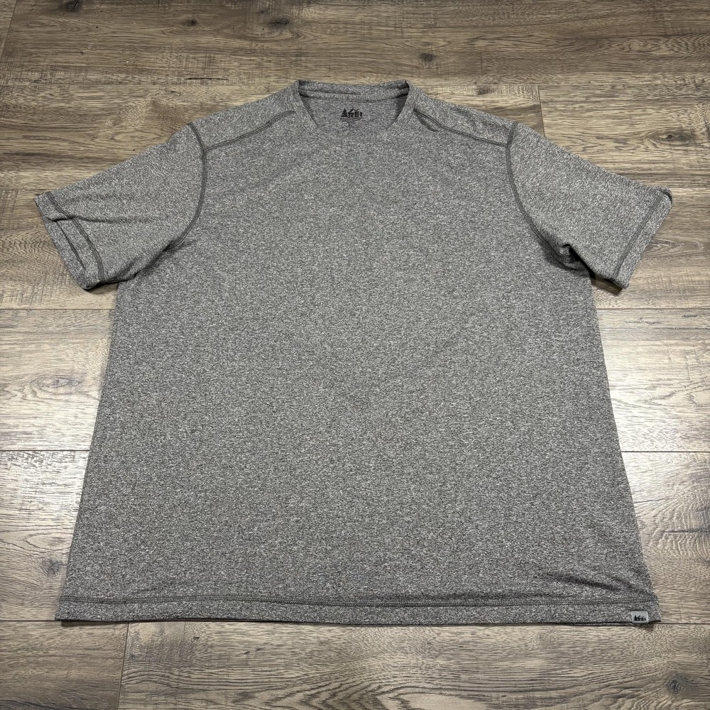 REI Shirt Mens XL Gray Performance Stretch Athletic Crewneck Short Sleeve Raglan